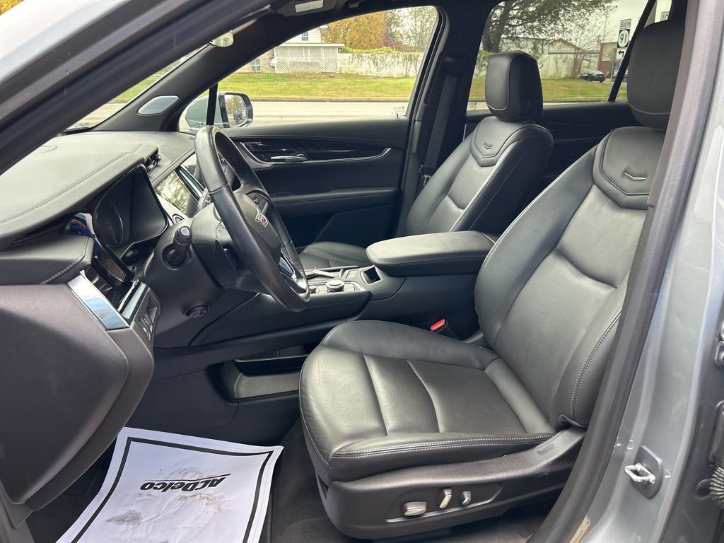 Used 2024 Cadillac XT6 Premium Luxury image 29