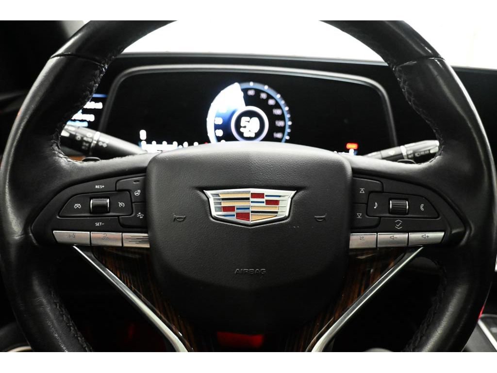 Used 2021 Cadillac Escalade Premium Luxury AWD/4WD image 12