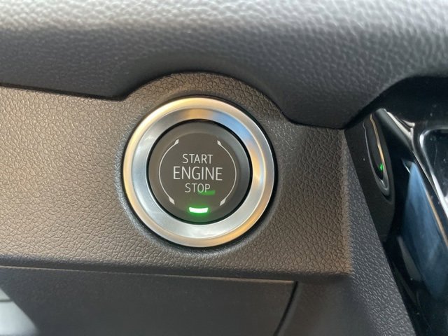 Used 2025 Chevrolet Traverse Z71 w/ Driver Confidence Package image 37