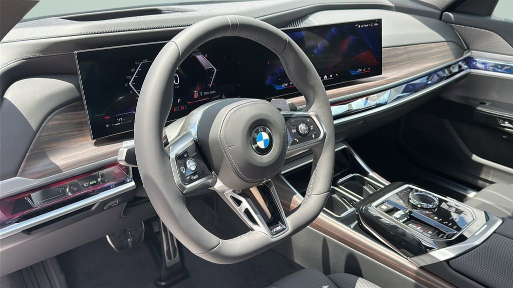 New 2026 BMW 760i xDrive w/ Premium Package AWD/4WD image 13