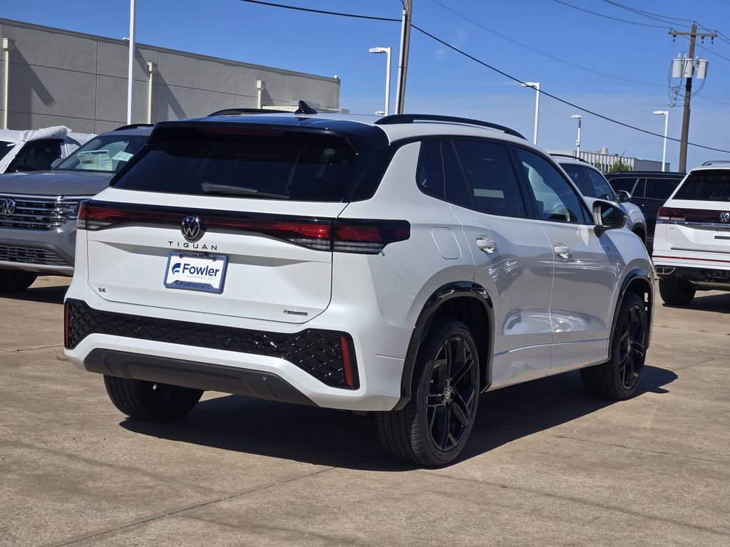 New 2026 Volkswagen Tiguan SE R-Line image 4