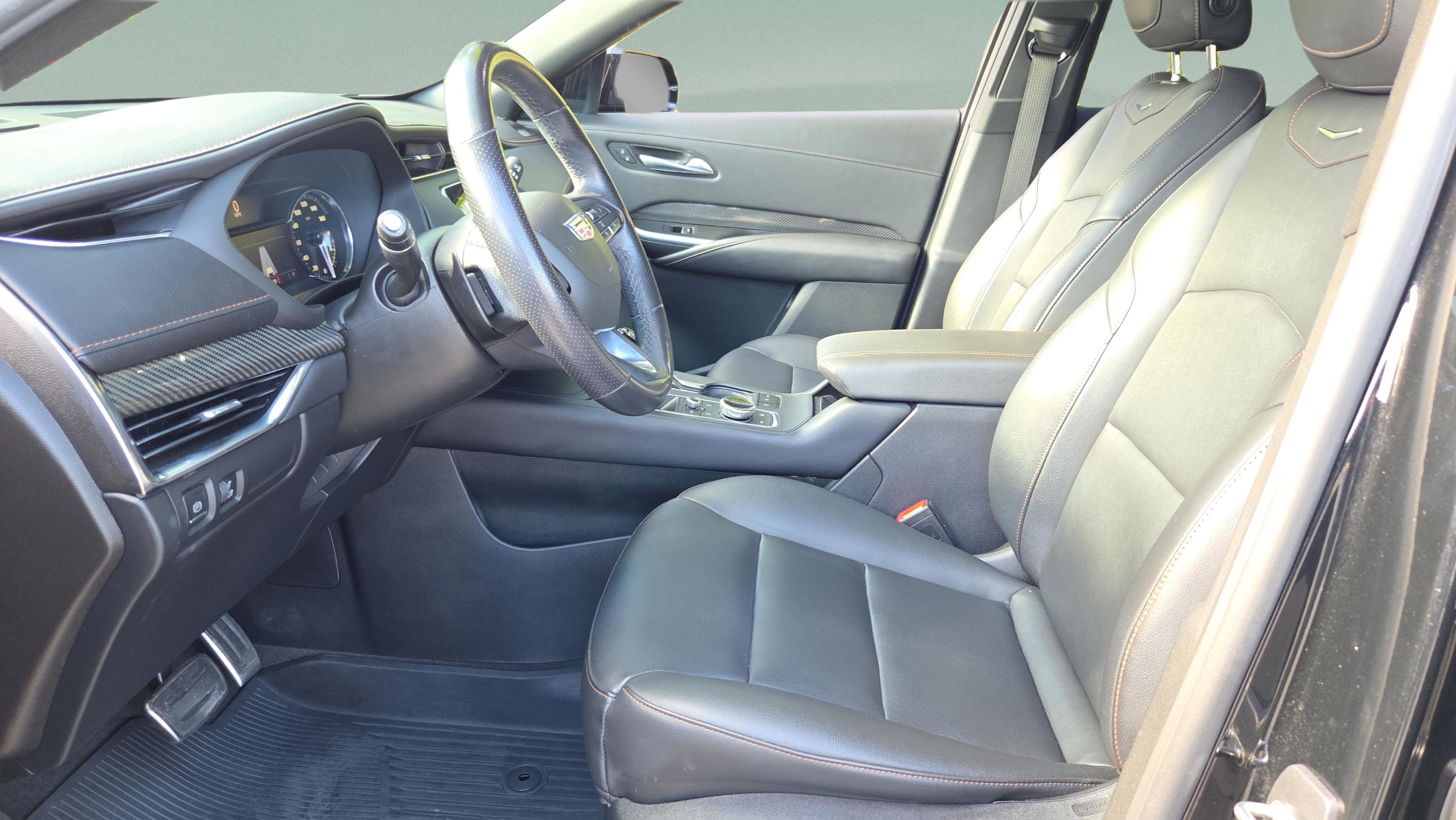 Used 2021 Cadillac XT4 Sport w/ Driver Awareness Package image 10