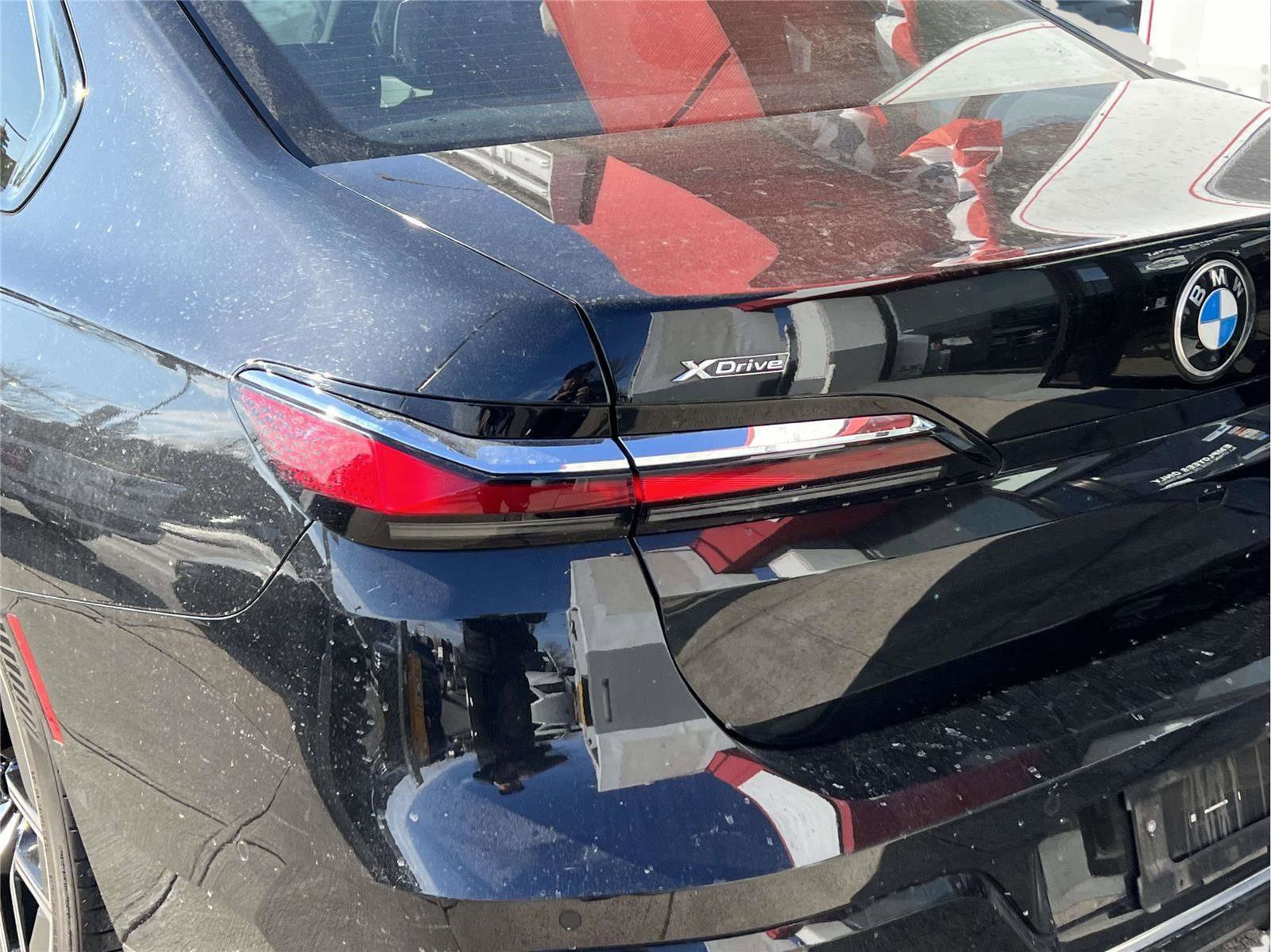 Used 2024 BMW 740i xDrive image 10