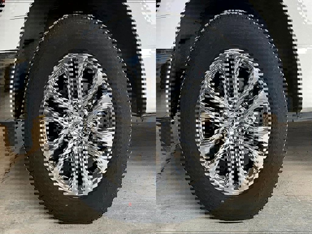 New 2024 Ford F150 XLT w/ Equipment Group 303A High image 8