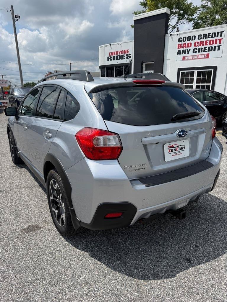 Used 2017 Subaru Crosstrek 2.0i Premium w/ Moonroof Package AWD/4WD image 10