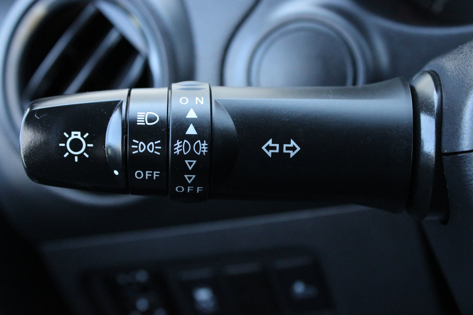 Used 2024 Mitsubishi Mirage G4 ES FWD image 26