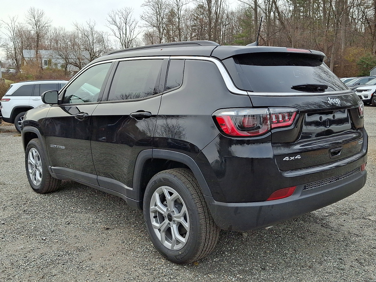 New 2026 Jeep Compass Latitude image 4