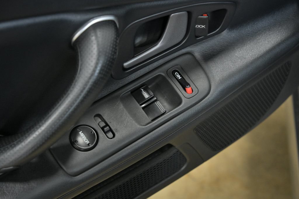 Used 2005 Honda S2000 image 29