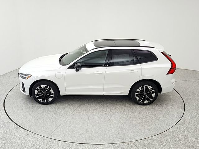 New 2026 Volvo XC60 T8 Plus w/ Climate Package AWD/4WD image 37