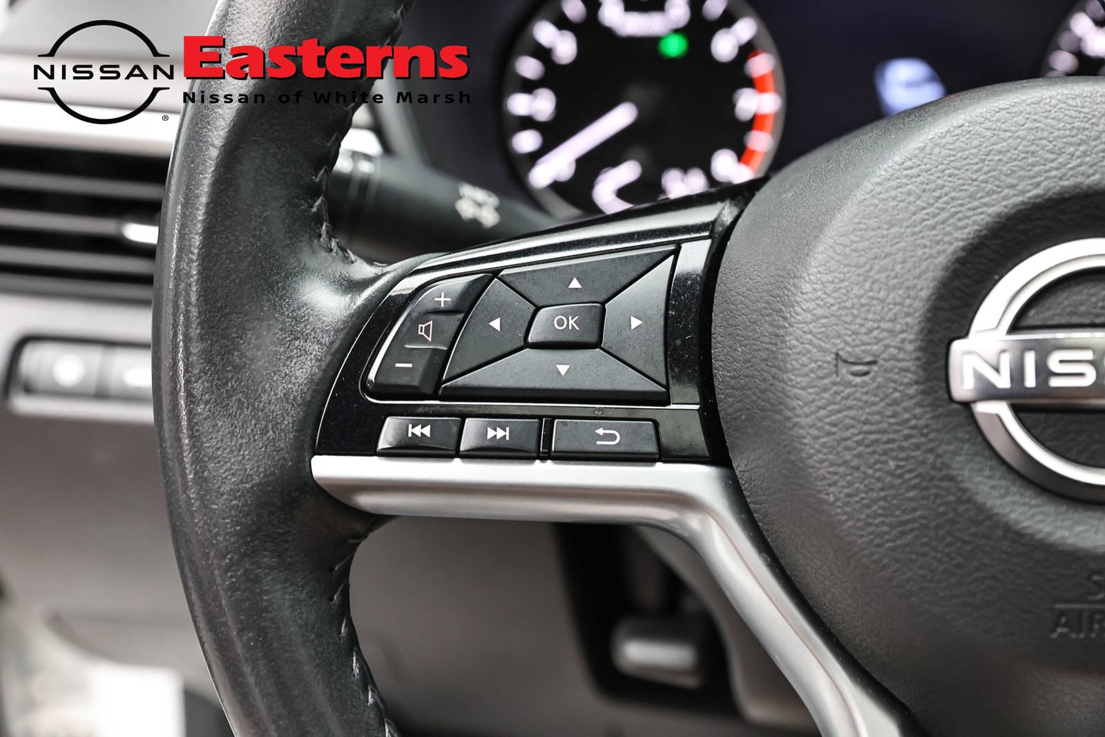 Used 2023 Nissan Altima 2.5 SV w/ SV Premium Package AWD/4WD image 15