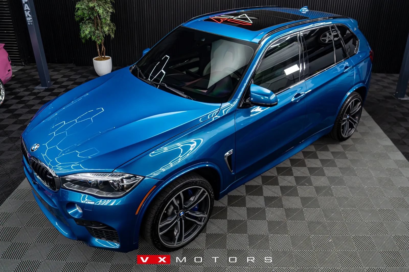 Used 2017 BMW X5 M AWD/4WD image 7
