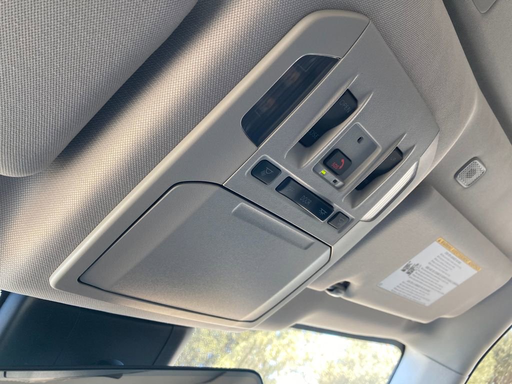 New 2026 Toyota Highlander Limited AWD/4WD image 21