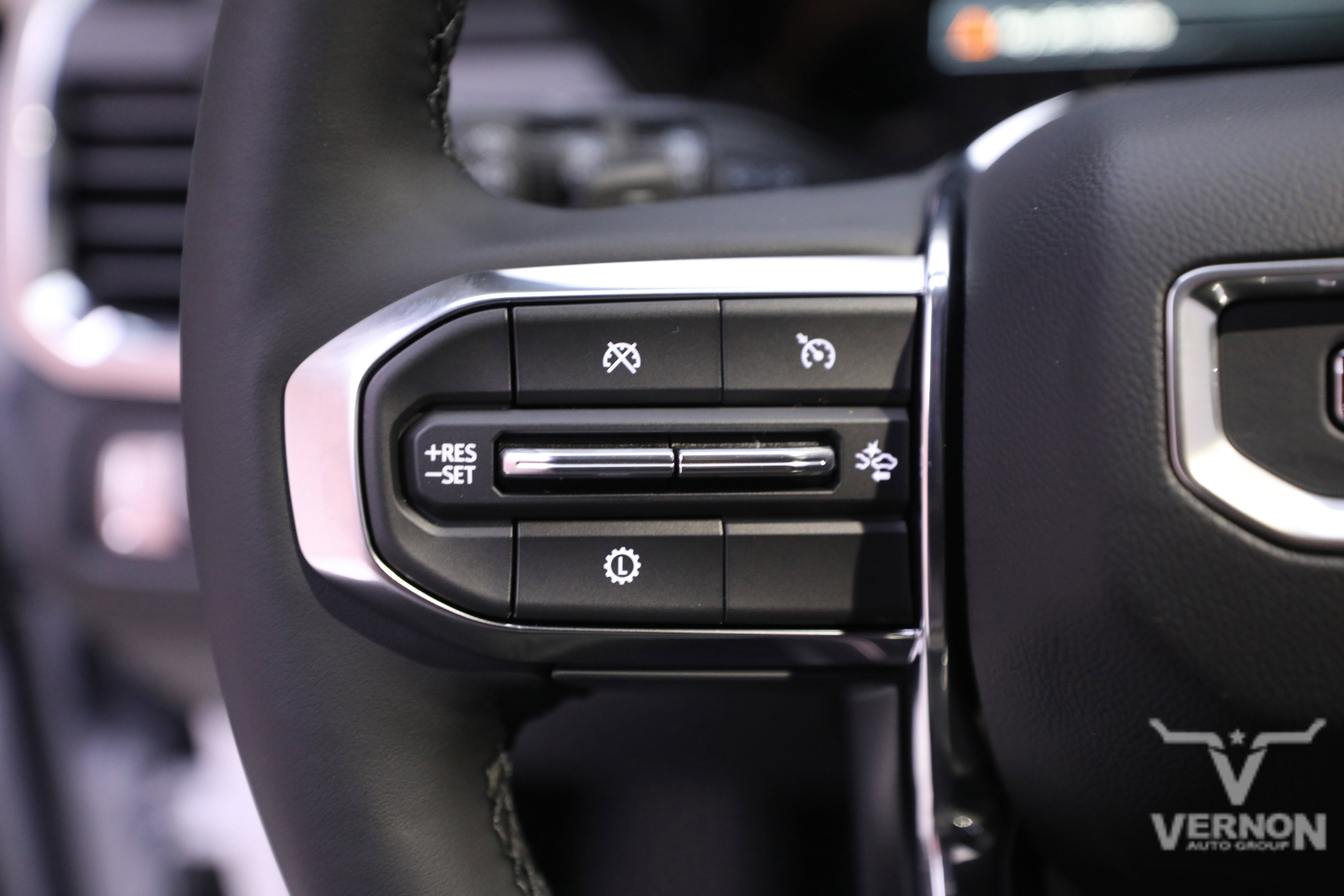 New 2025 GMC Acadia Elevation image 22