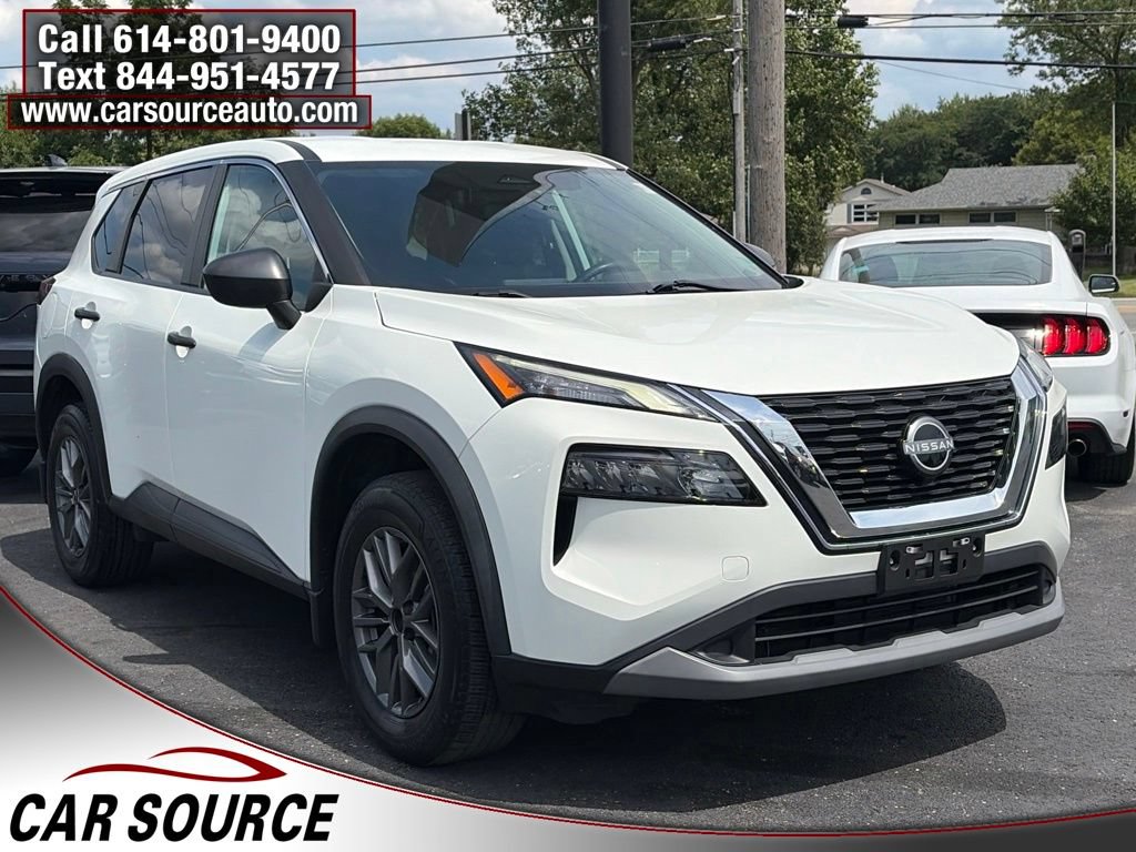Used 2022 Nissan Rogue S FWD image 3