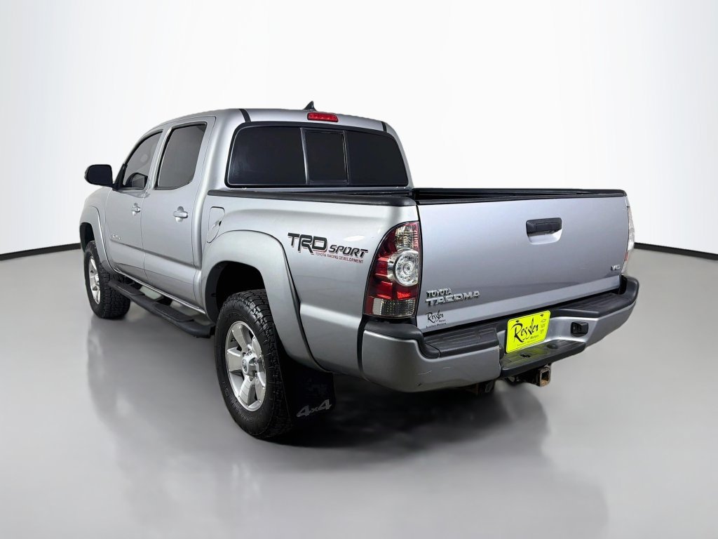 Used 2015 Toyota Tacoma 4x4 Double Cab w/ TRD Sport Package image 8