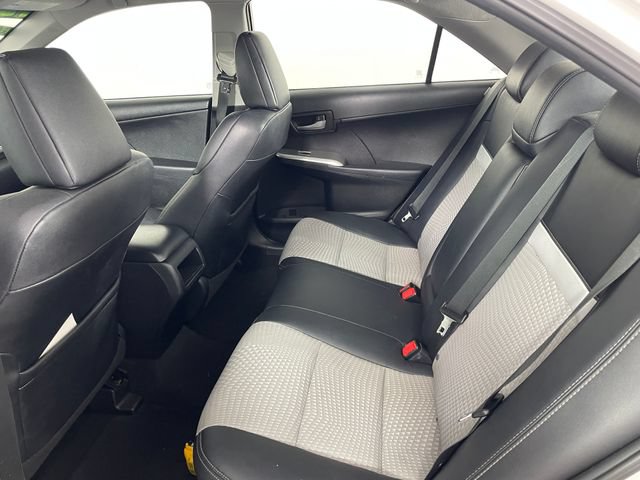 Used 2012 Toyota Camry SE FWD image 11