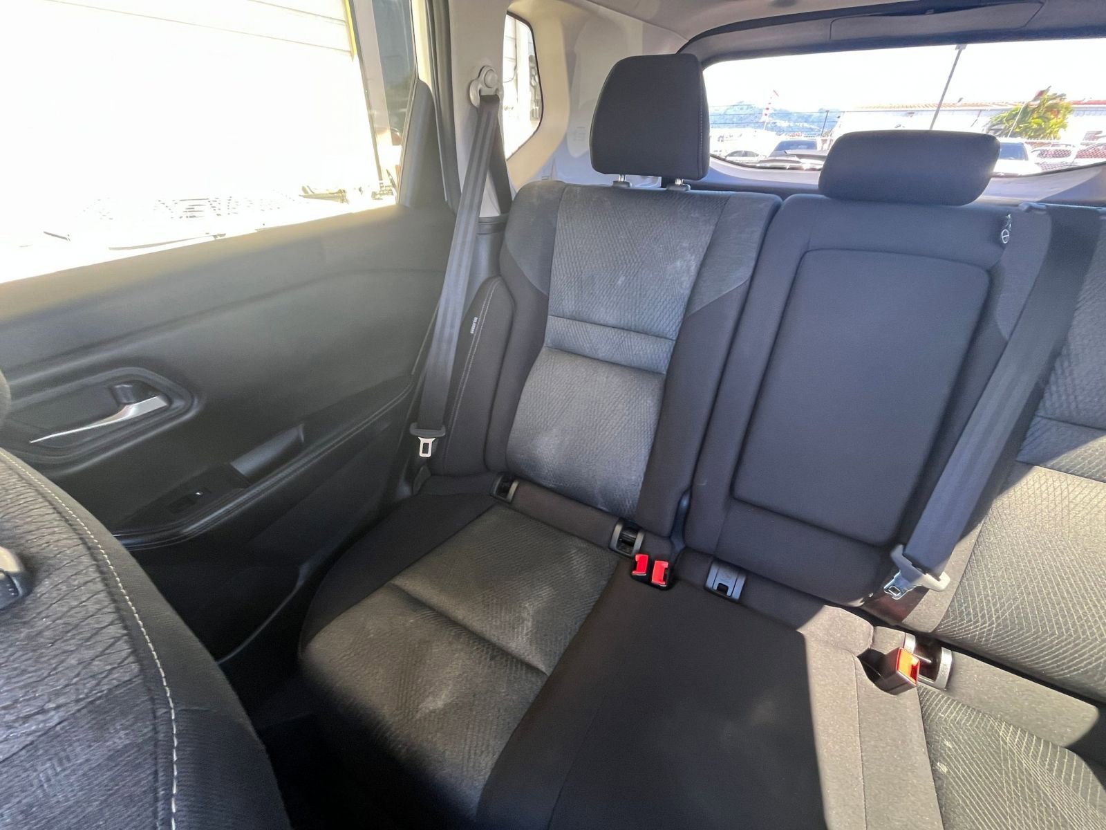 Used 2024 Nissan Rogue SV image 41