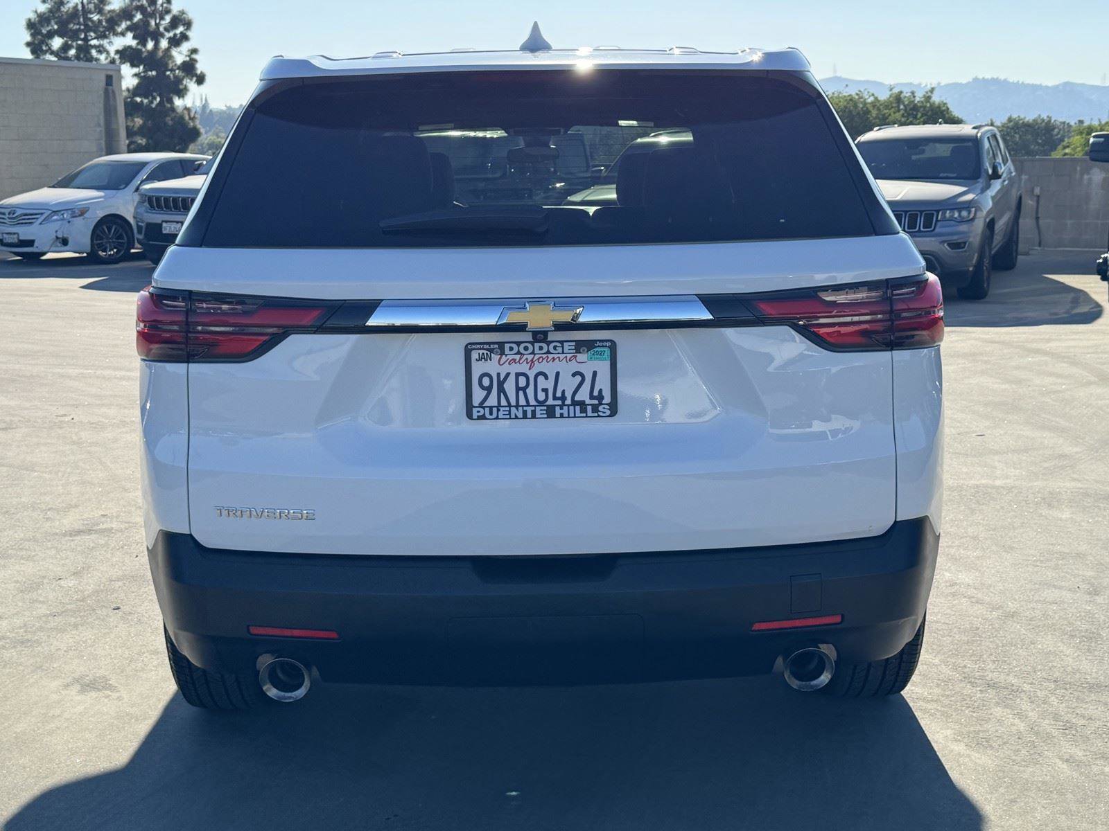 Used 2023 Chevrolet Traverse LS w/ Safety Package image 5