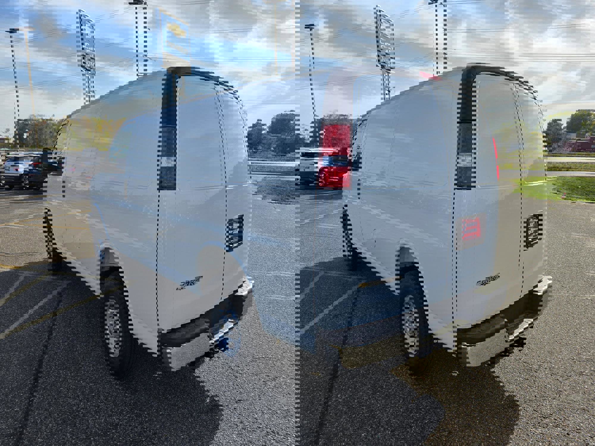 New 2025 Chevrolet Express 3500 w/ Driver Convenience Package image 3