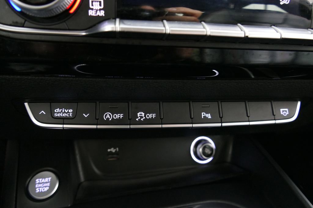 Used 2019 Audi A4 2.0T Premium Plus w/ Premium Plus Package image 14