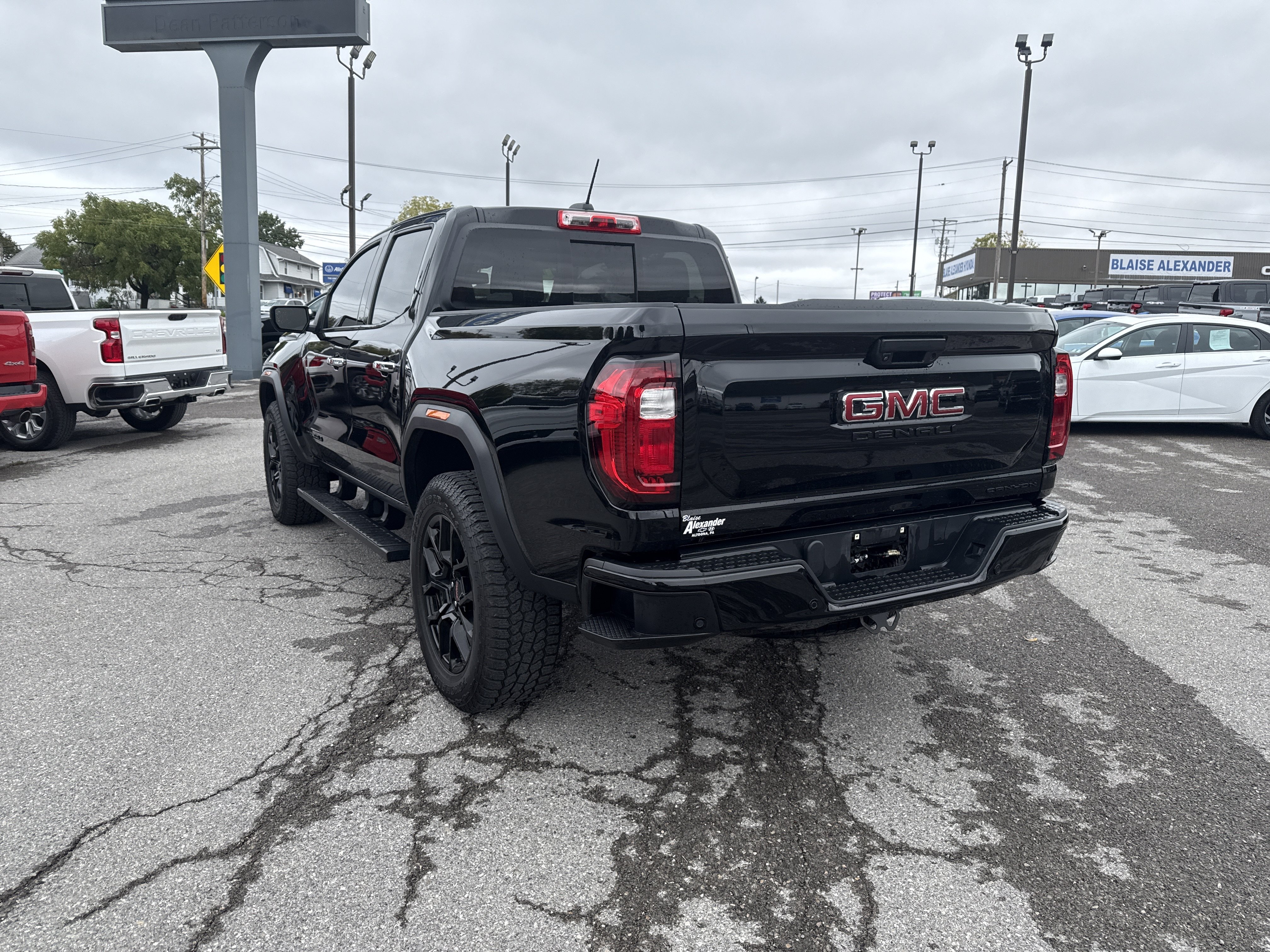 Used 2024 GMC Canyon Denali w/ LPO, Denali Black Edition AWD/4WD image 6