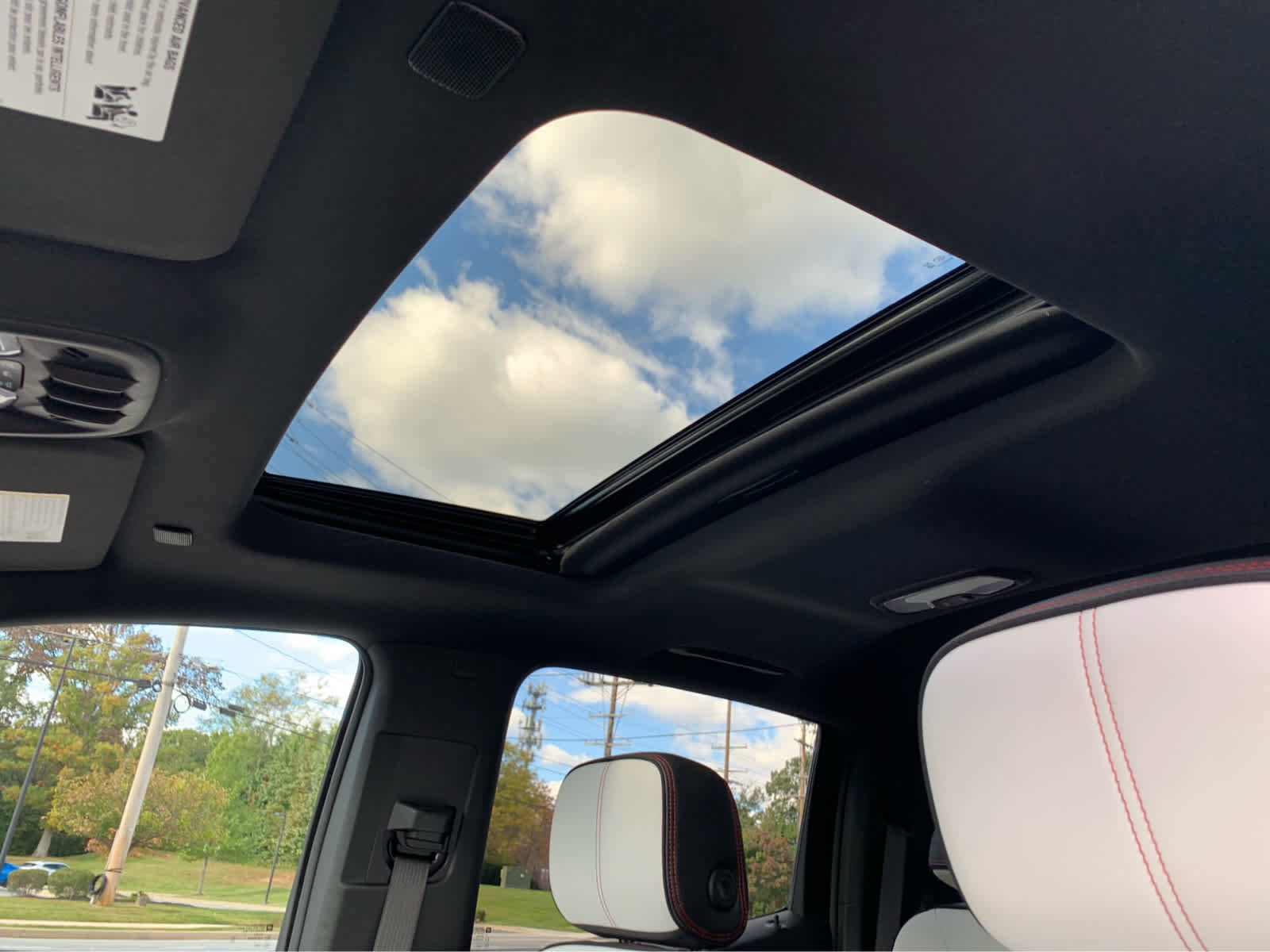 Used 2024 GMC Canyon AT4X image 24