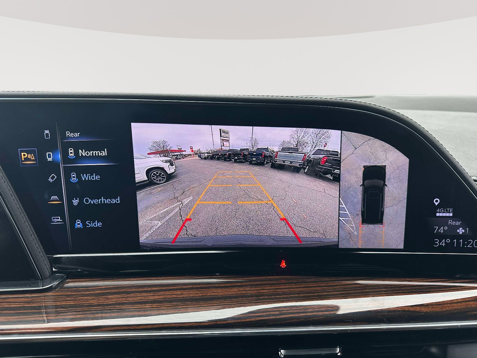 Used 2022 Cadillac Escalade Premium Luxury w/ LPO, Illumination Package image 12