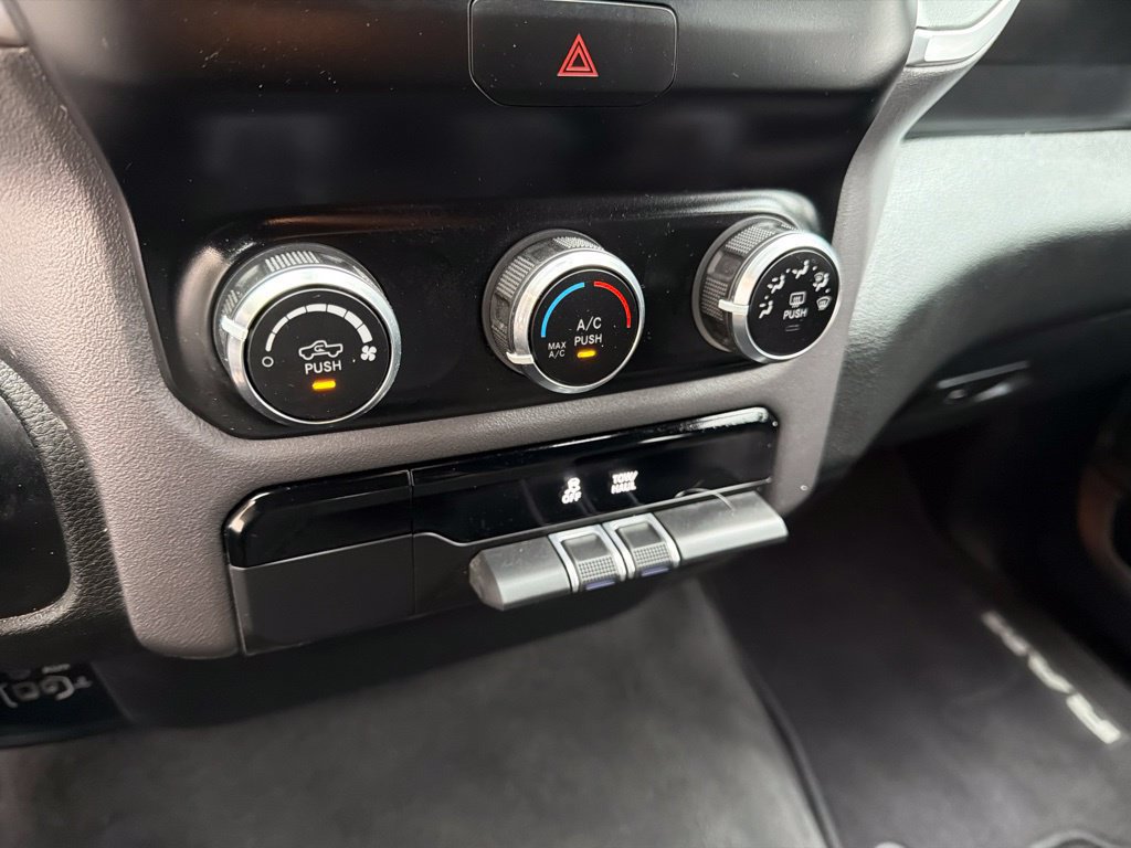 Used 2024 RAM 1500 Big Horn RWD image 43