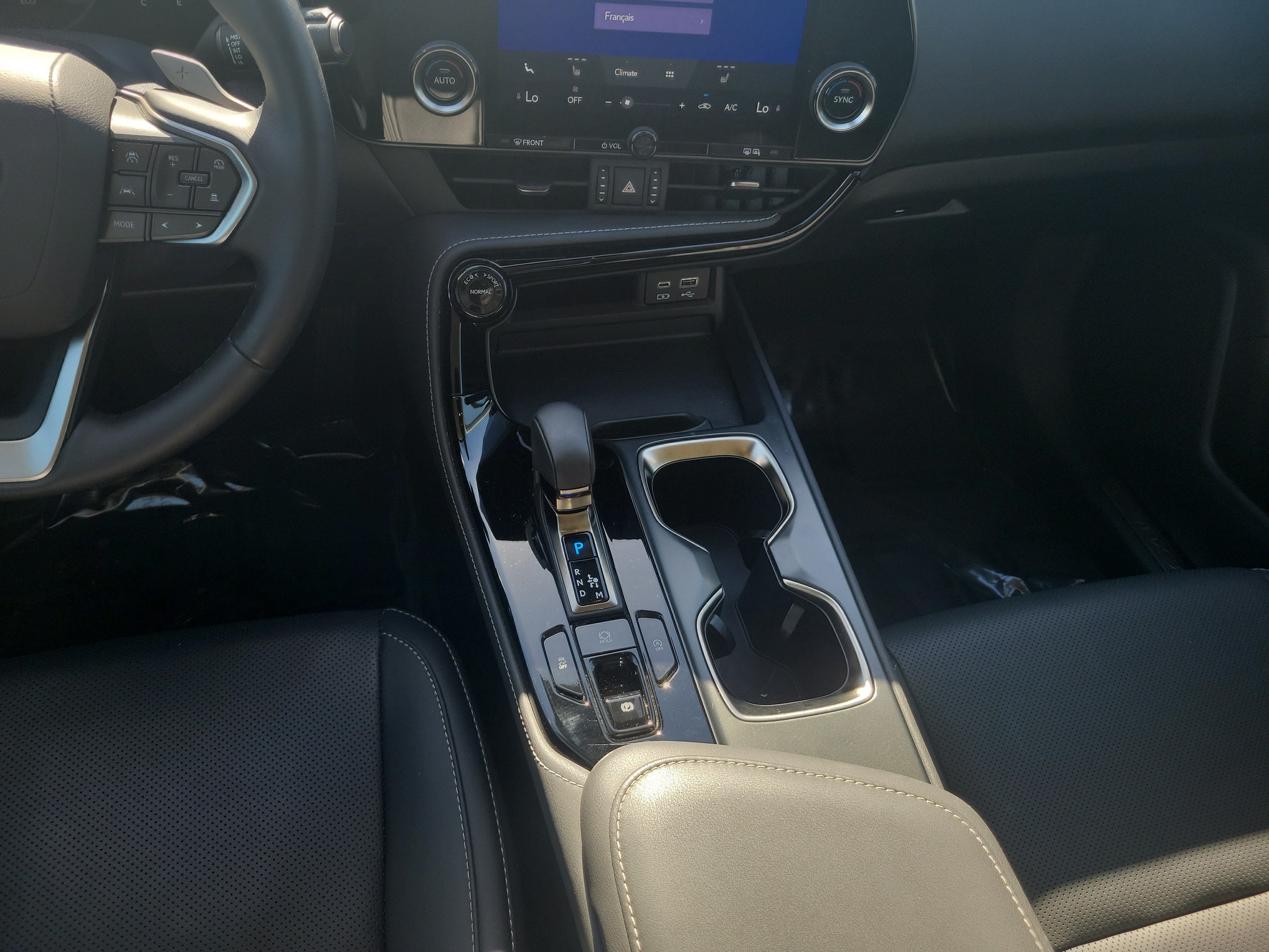 Used 2024 Lexus NX 250 FWD w/ Towing Package (2000 Lbs) image 18