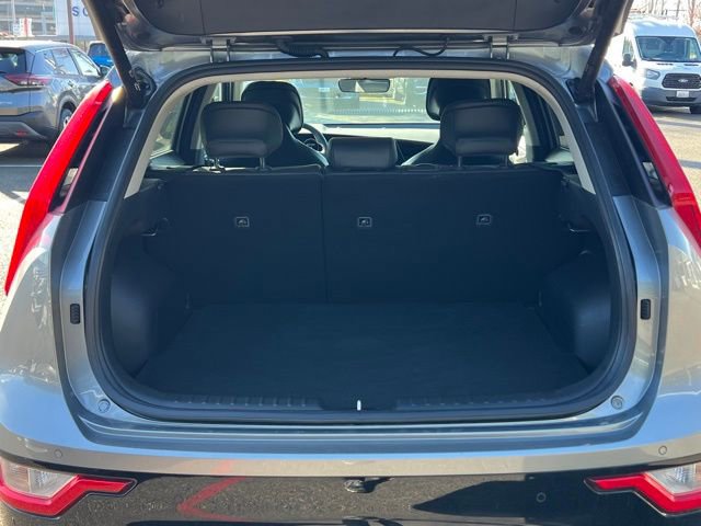 Certified 2025 Kia Niro Wind w/ Wind Preserve Package FWD image 8