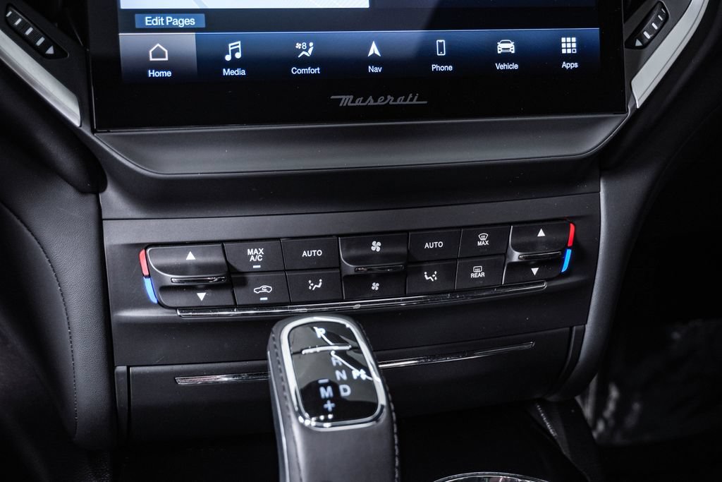 Certified 2024 Maserati Ghibli Modena Q4 AWD/4WD image 24