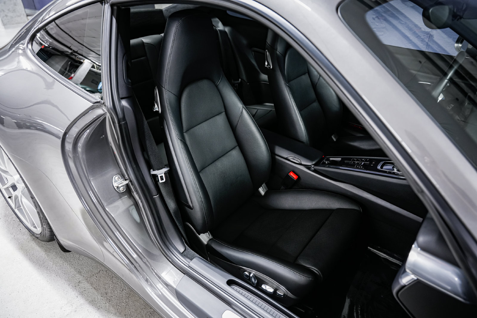 Used 2013 Porsche 911 Carrera S RWD image 23