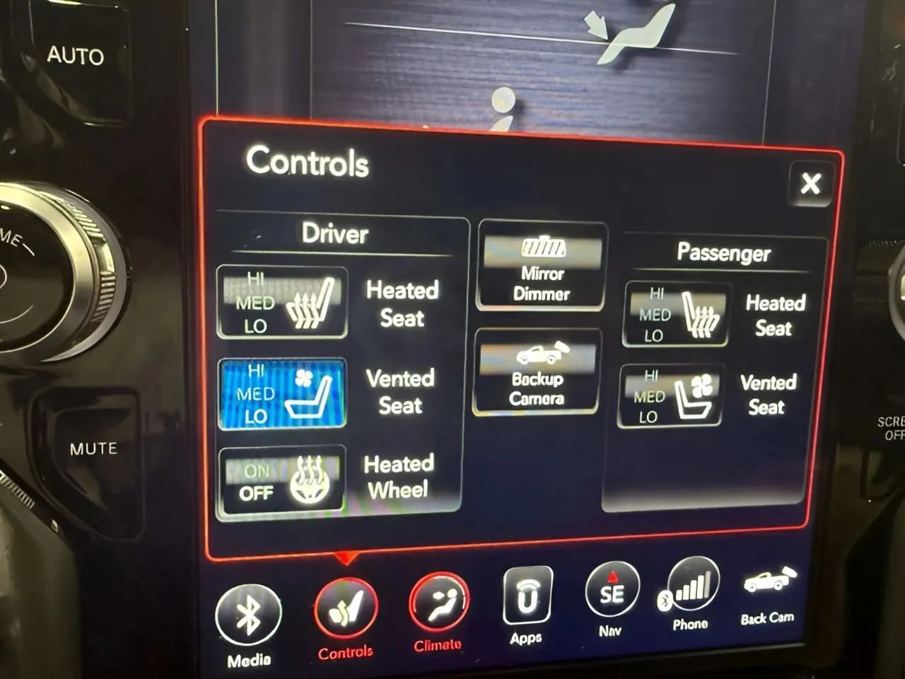 Used 2020 RAM 1500 Laramie w/ Sport Appearance Package image 19