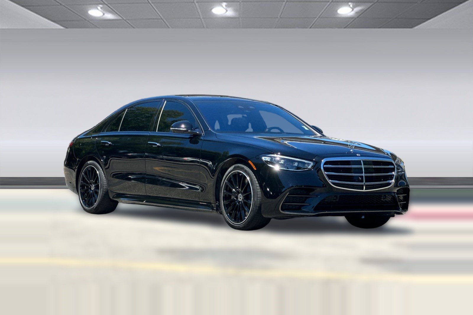 Used 2025 Mercedes-Benz S 580e 4MATIC Sedan image 6