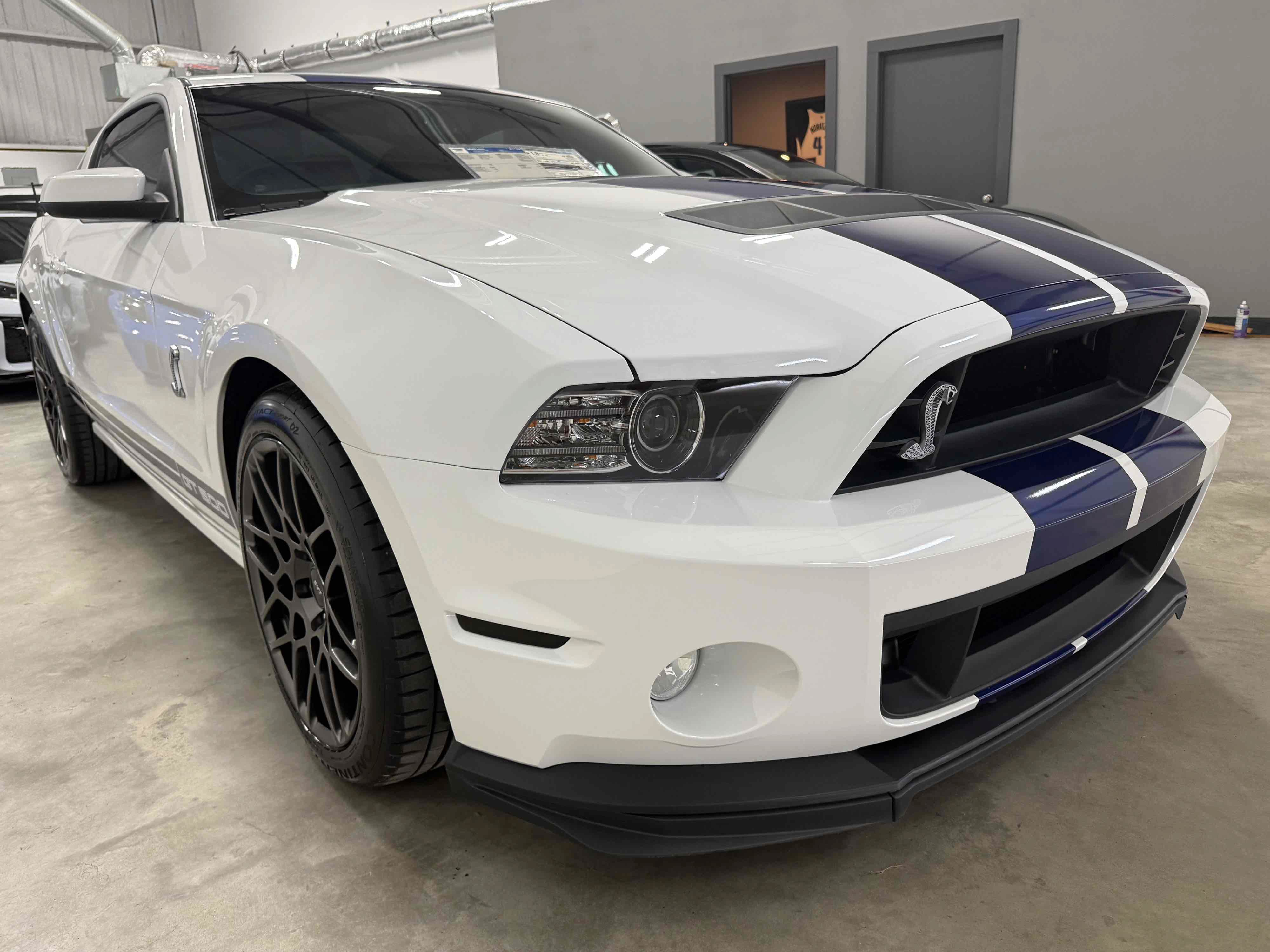 Used 2014 Ford Mustang Shelby GT500 w/ Equipment Group 821A RWD image 86