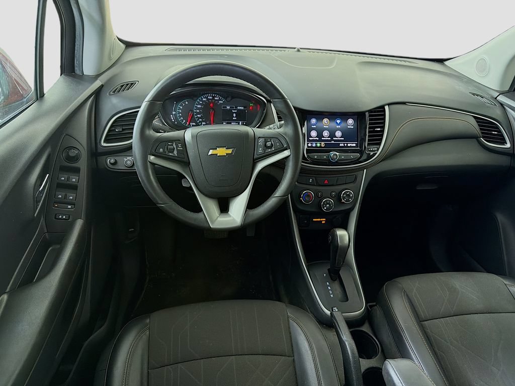 Used 2022 Chevrolet Trax LT w/ LT Convenience Package AWD/4WD image 22