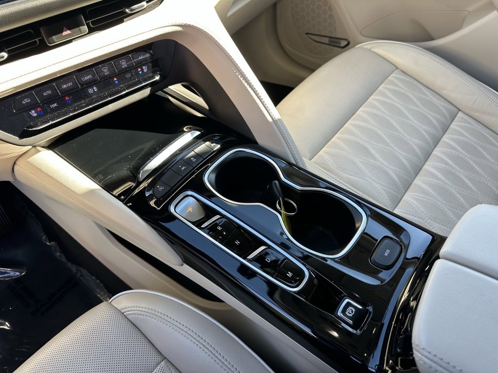 Used 2021 Buick Envision Avenir image 30