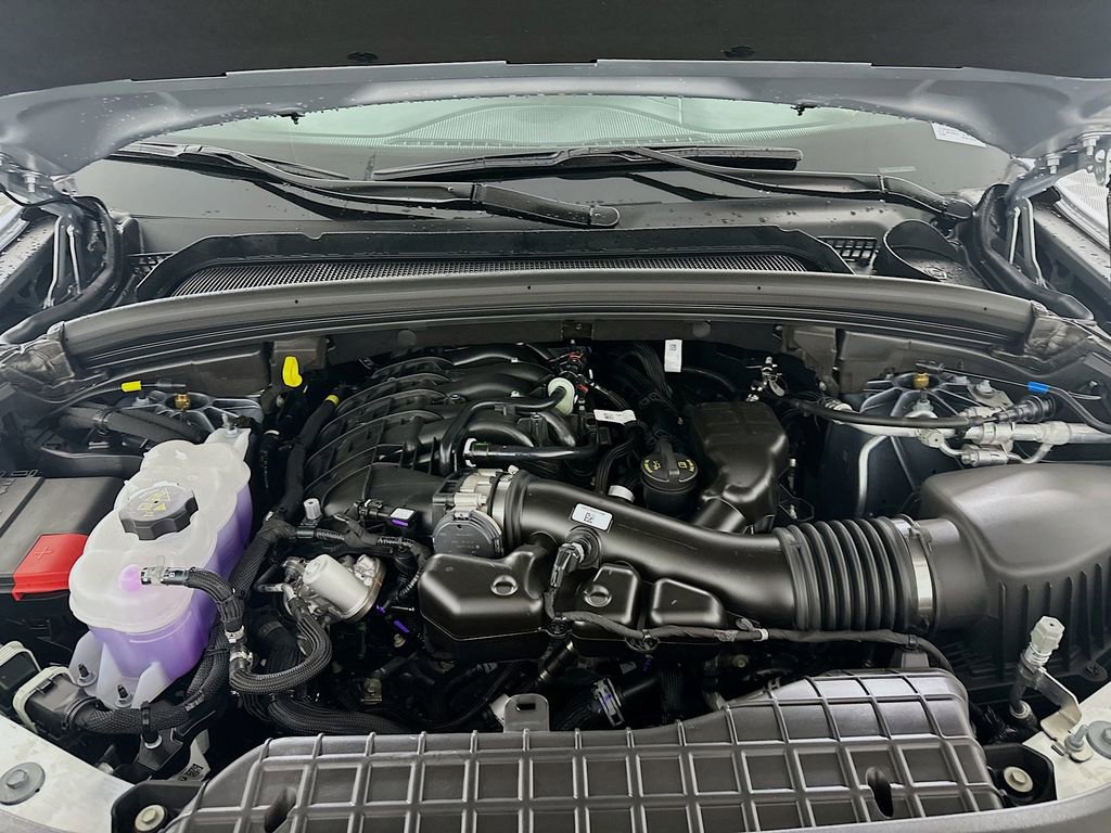 New 2025 Jeep Grand Cherokee L Overland w/ Luxury Tech Group IV image 18