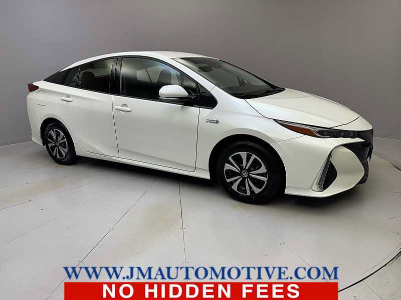 Used 2017 Toyota Prius Prime Premium FWD image 7