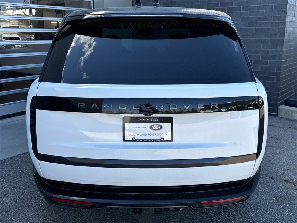 New 2025 Land Rover Range Rover SE image 5