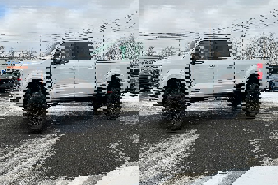 New 2026 Ford F250 Lariat w/ Black Appearance Package image 6