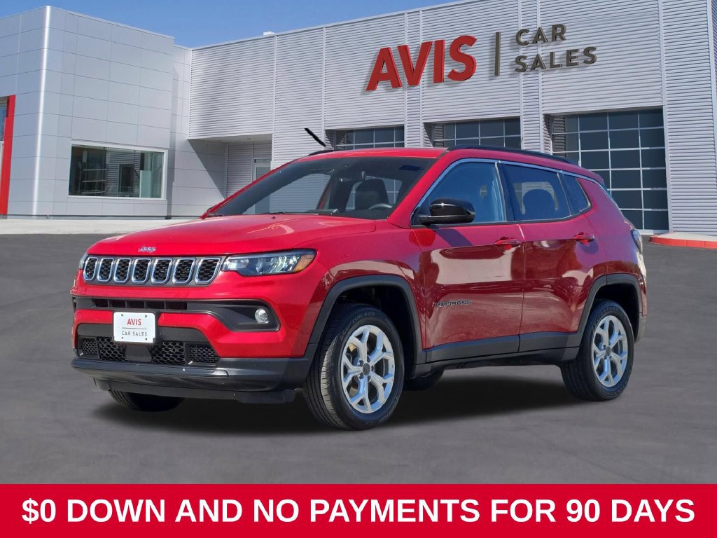 Used 2025 Jeep Compass Latitude w/ Sun & Sound Group AWD/4WD image 1