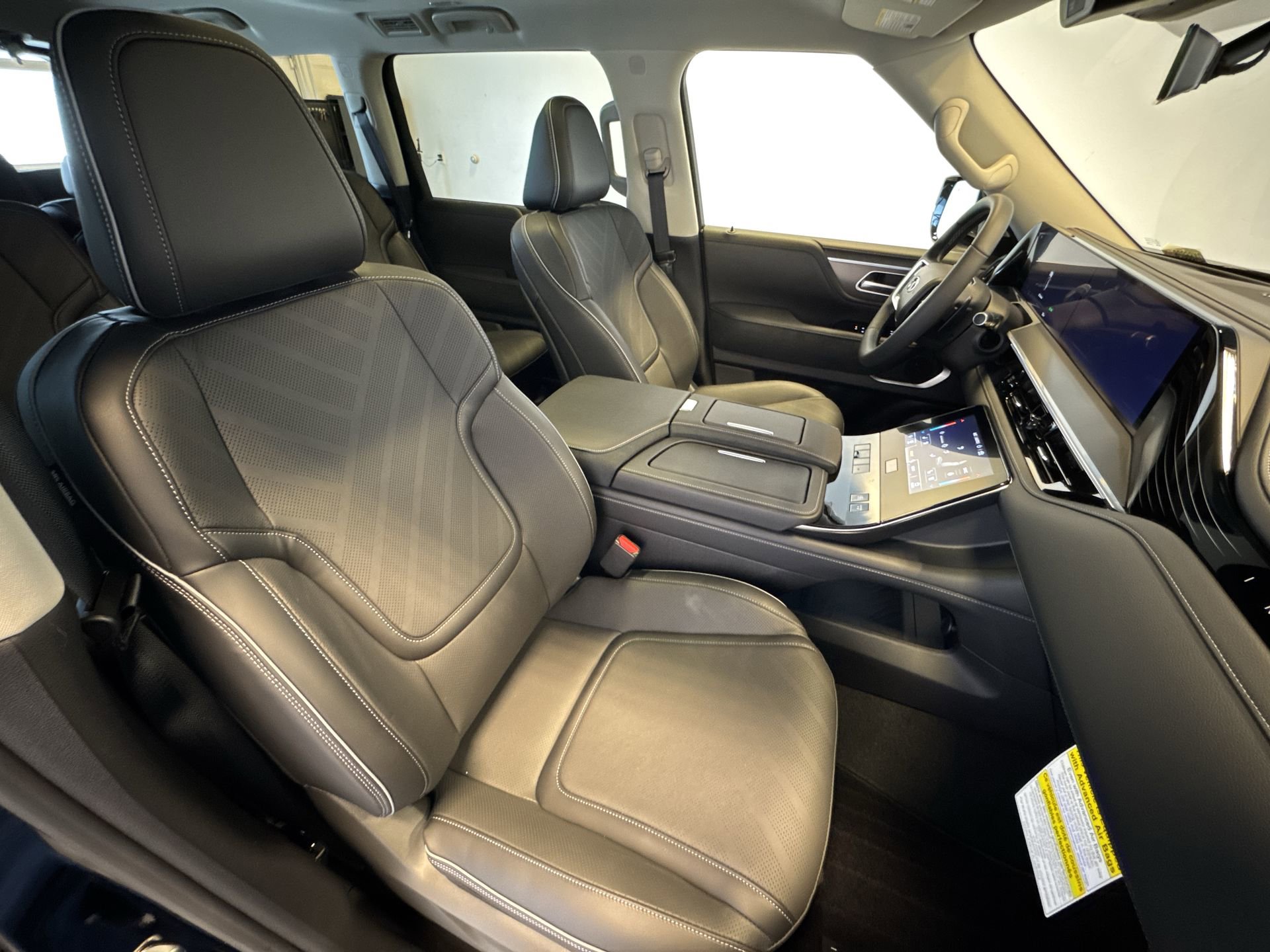 New 2026 INFINITI QX80 Luxe AWD/4WD image 26