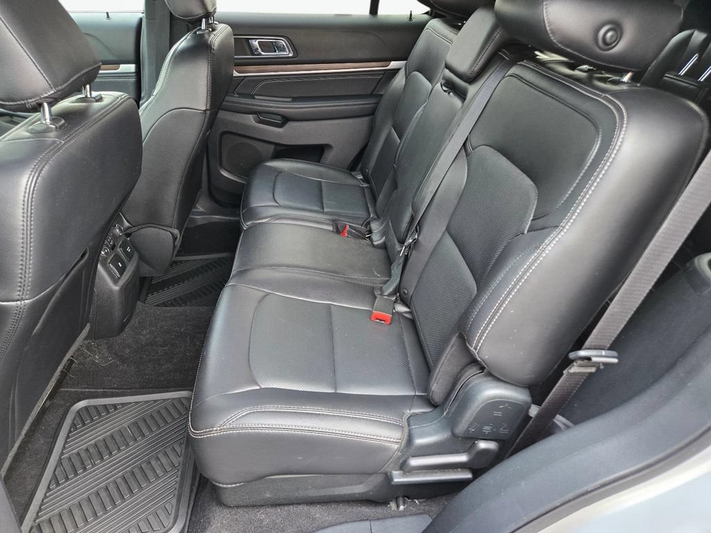 Used 2019 Ford Explorer Limited w/ Class III Trailer Tow Package AWD/4WD image 17