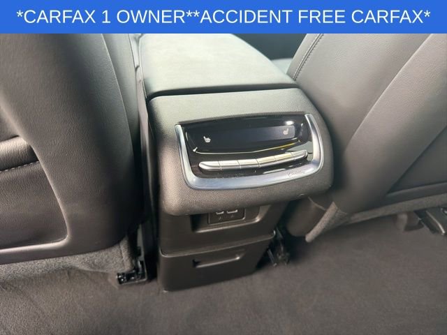 Used 2025 Cadillac XT6 Premium Luxury image 19