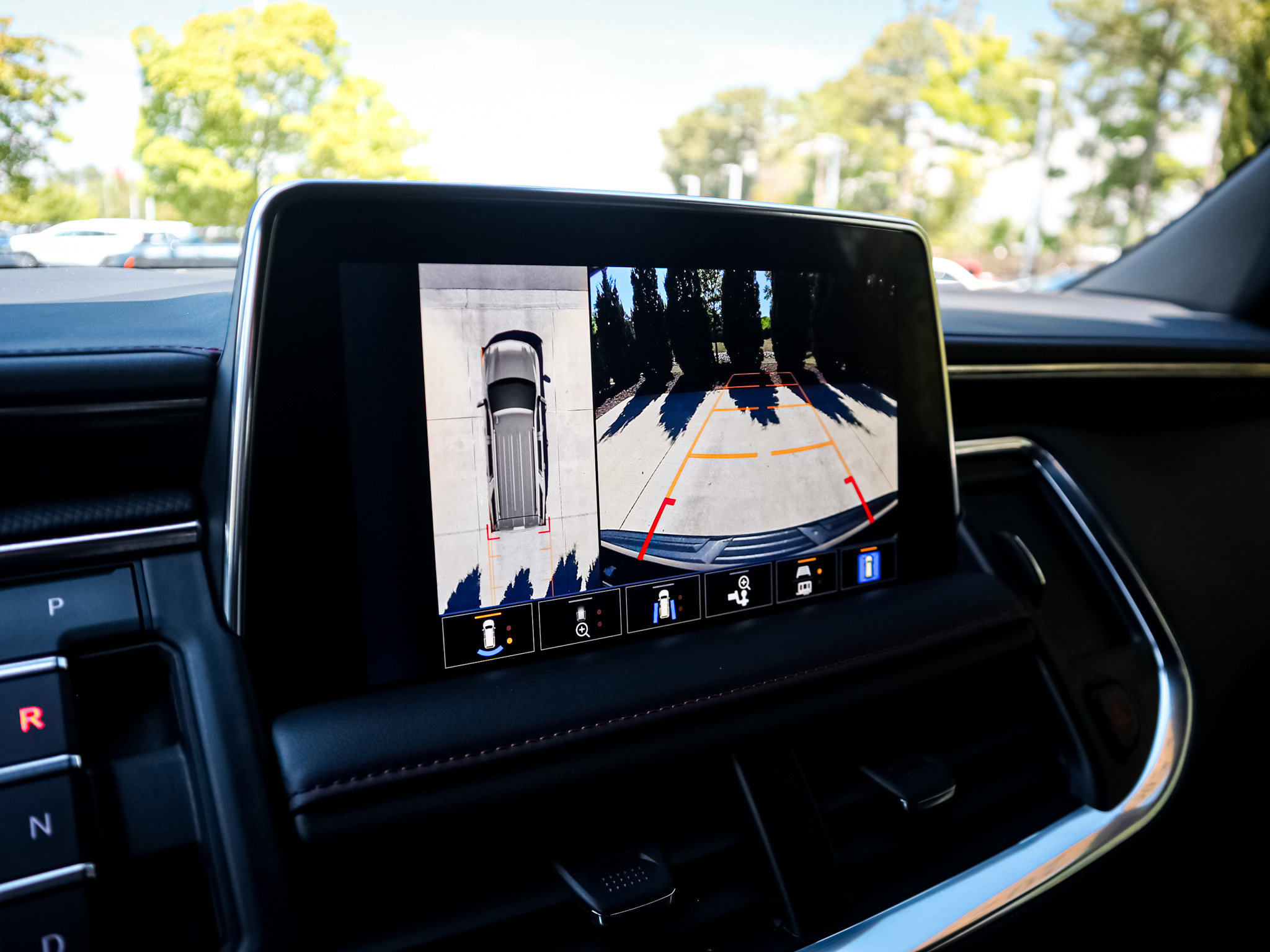 Used 2023 Chevrolet Tahoe RST w/ Luxury Package image 25