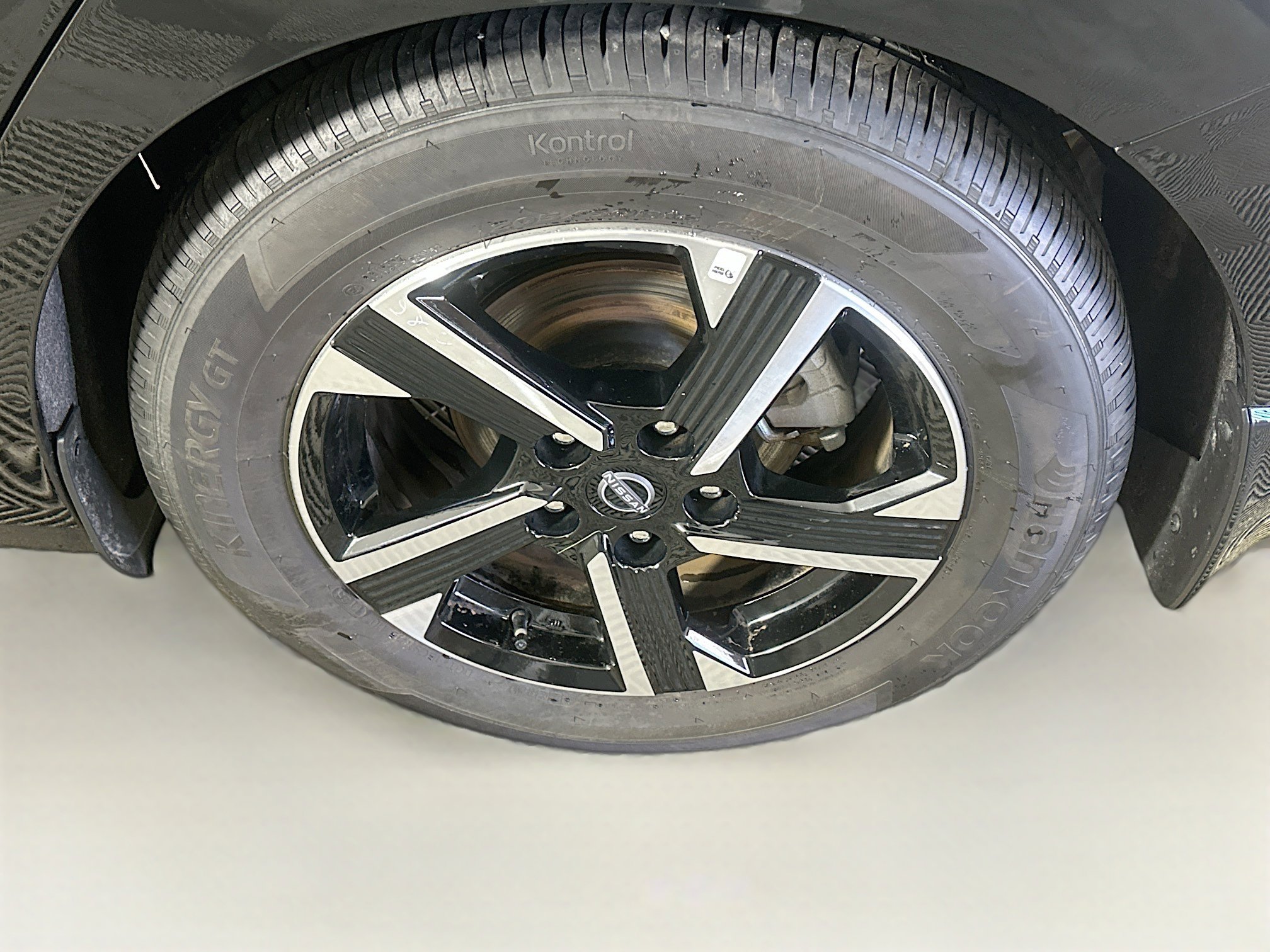 Used 2025 Nissan Sentra SV w/ All-Weather Package image 11