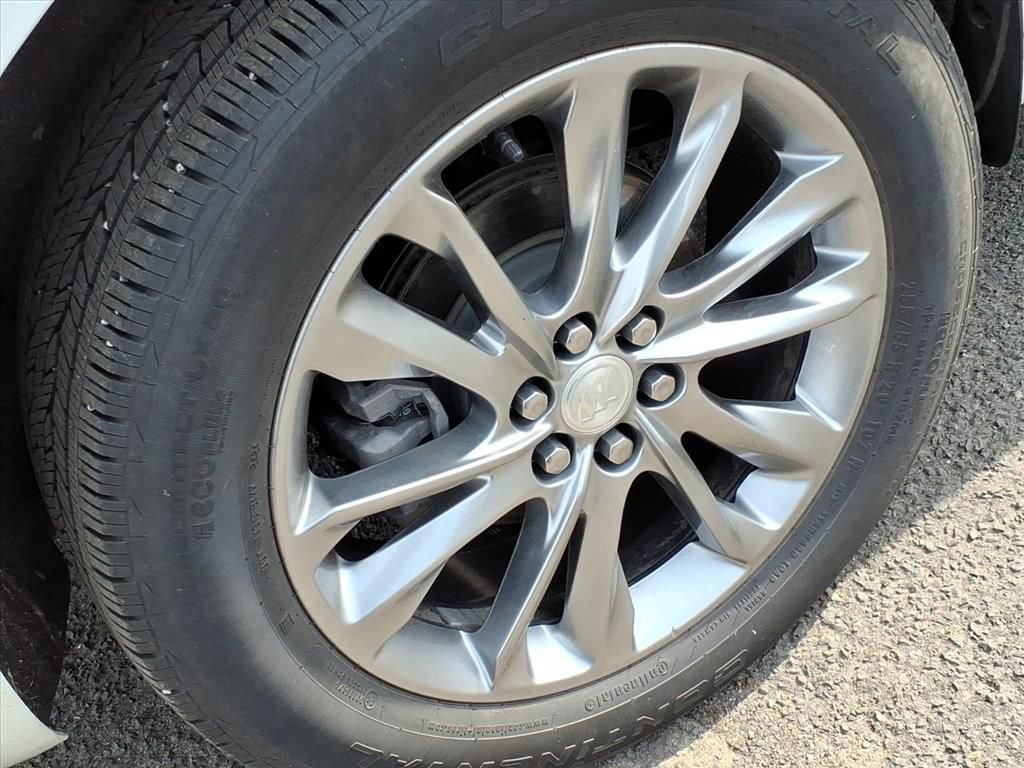 Used 2022 Buick Enclave Avenir w/ Avenir Technology Package image 7