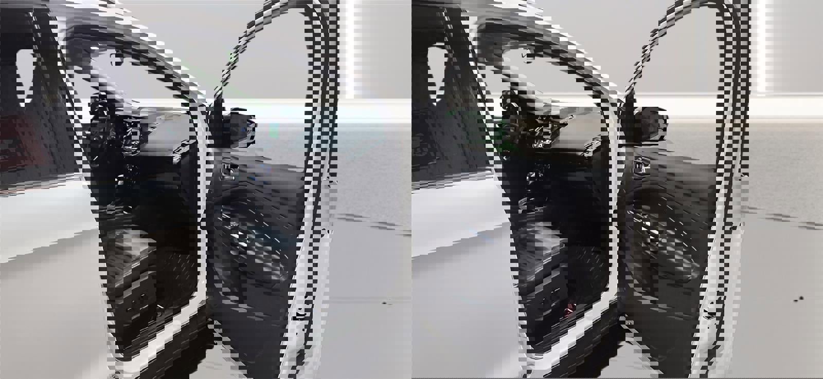 Used 2019 Ford Escape Titanium w/ U9j03 - Titanium Tow Package image 25