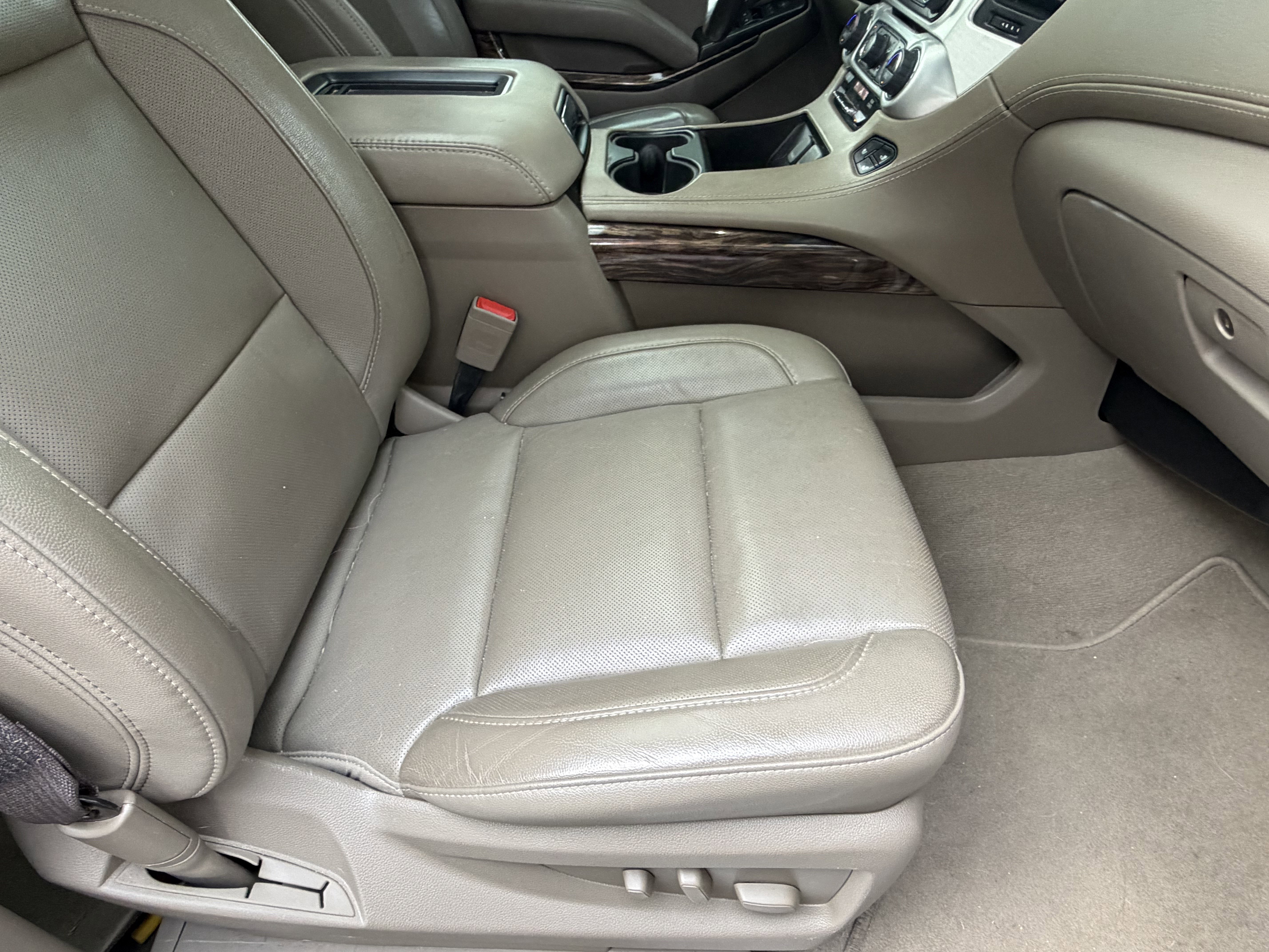 Used 2019 GMC Yukon SLT w/ Open Road Package RWD image 47